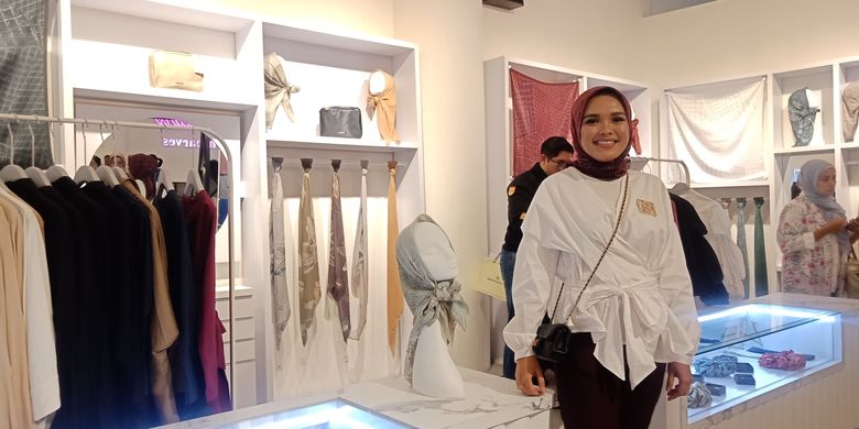 Jejak Bisnis Buttonscarves, dari Garasi Rumah hingga Tembus Pasar