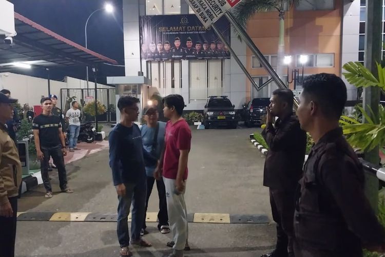 Duduk Perkara Mahasiswa UIN Padang Mengaku Dijemput Paksa Usai Demo, Pengakuan Fadil dan Bantahan Kejati Sumbar