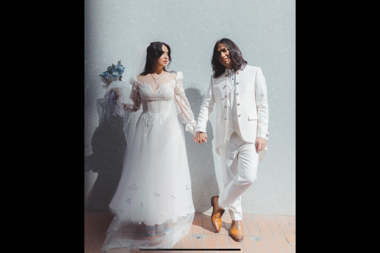 Gerald Situmorang dan Ayushita Resmi Menikah, Intip Detail Busananya yang Elegan