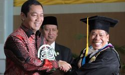 Wali Kota Semarang Raih Penghargaan Upakarti Prabaswara Mandala