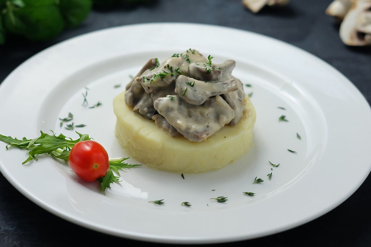 Beef Stogranoff with Mashed Potato