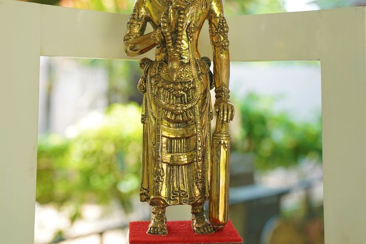 Patung dewa dari kuningan Bejijong.
