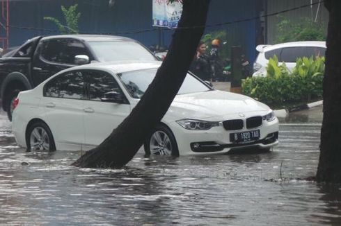 BMW Siapkan Armada Jemput Mobil yang Terkena Banjir