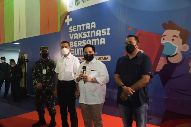 Menteri Badan Usaha Milik Negara saat menghadiri peresmian Sentra Vaksinasi Bersama BUMN di Medan, Sumatera Utara, Sabtu (26/6/2021).