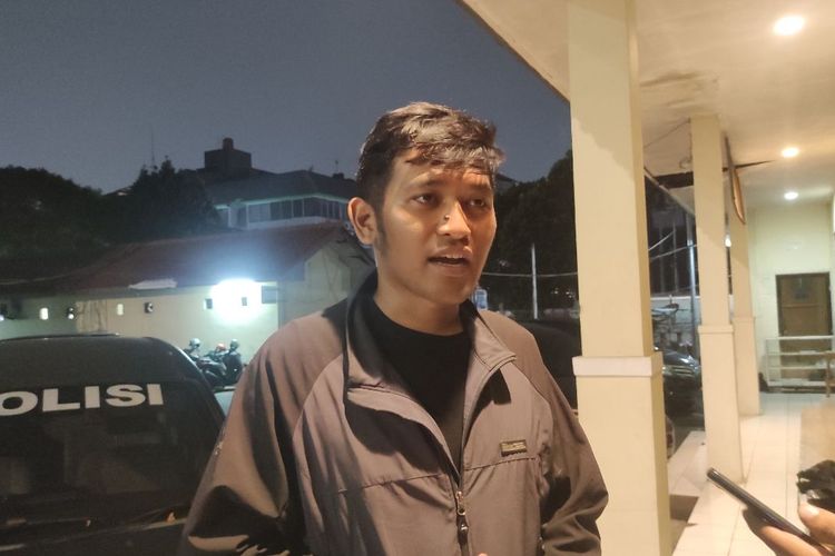 Yordan Gifford Reinhart (26), korban penipuan rental mobil bodong di bilangan Jagakarsa, Jakarta Selatan, Jumat (2/6/2023). 