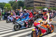 Riuhnya Warga Nonton Parade MotoGP Lewat di Sarinah, Sampai Turun ke Jalan