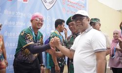 Pj Gubernur Riau Komitmen Dukung Pengembangan Atlet Muda Cabor Renang