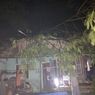 Hujan Angin, Rumah Warga Bogor Tertimpa Pohon Tumbang 