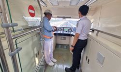 Apa Itu Train Attendant LRT Jabodebek?