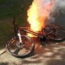 Sepeda Listrik Kebakaran, Apinya Sulit Padam dan Asapnya Beracun