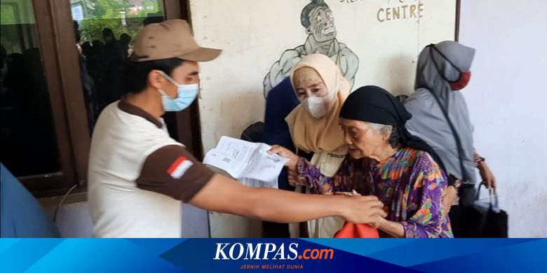 1.690 Warga Mustika Jaya Bekasi Terima BLT BBM, Lansia Diprioritaskan - Vimarsana News