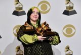 Billie Eilish Persembahkan Trofi Penghargaan Grammy Awards 2021 untuk Megan Thee Stallion