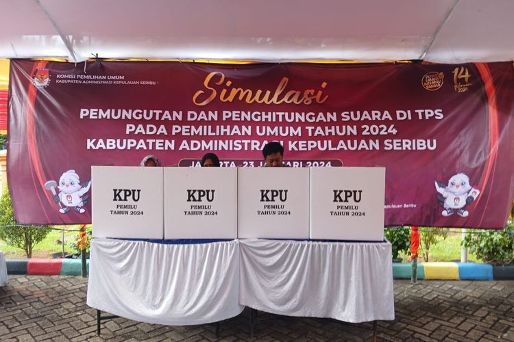 Ilustrasi logistik Pemilu 2024 yang siap dikirimkan ke Kabupaten Kepulauan Seribu. 