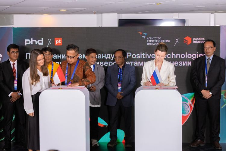 Penandatanganan Nota Kesepahaman program pelatihan keamanan siber, antara Positive Technologies dan empat institusi pendidikan Indonesia?Universitas Muhammadiyah Jakarta, Universitas NU NTB, Business Center Alumni UI (KBA UI), dan Yayasan Sakuranesia pada akhir Mei 2025 di Kompleks Olahraga Luzhniki, Moskow, Rusia.