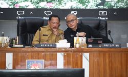 Mendagri Terbitkan Surat Edaran Imbau Pemda Fasilitasi Nobar Piala Dunia untuk Gerakkan Ekonomi