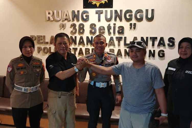 Kasus Mobil Travel Ugal-ugalan di Tol Padaleunyi Berakhir Damai