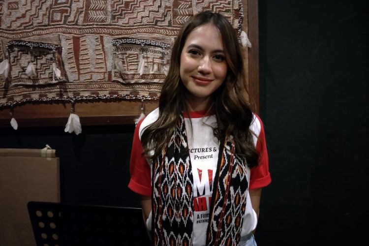 Pevita Pearce dalam jumpa pers peluncuran poster dan trailer film Rumah Merah Putih di kawasan Kemang, Jakarta Selatan, Senin (20/5/2019).