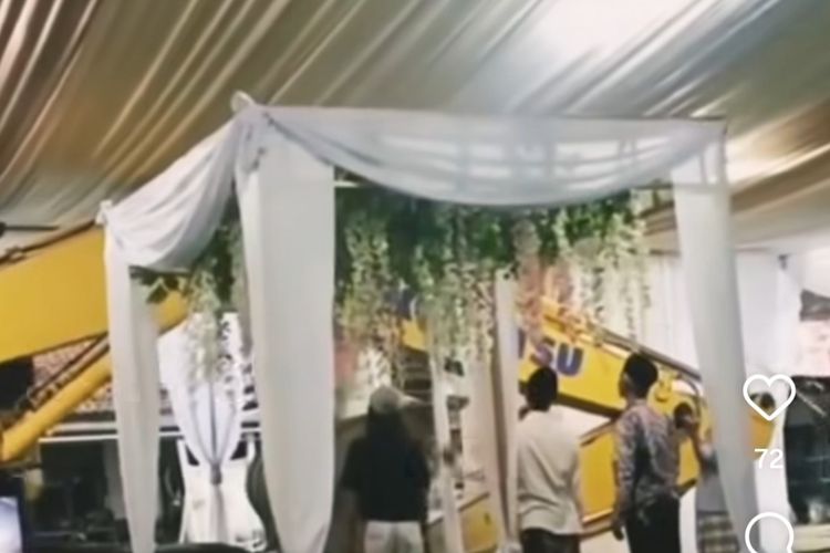 Video Viral, Ekskavator Melintas di Tenda Hajatan Pernikahan di Sleman