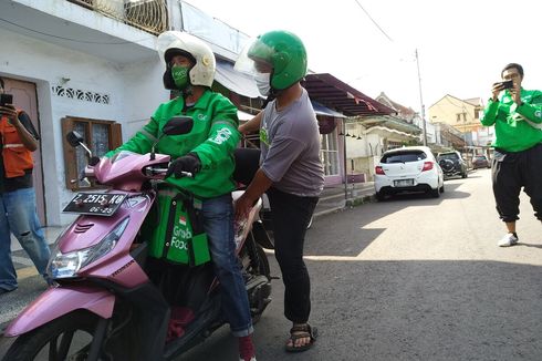 Sosok Ojol Viral yang Kembalikan Uang Penumpang: Aktif di Pengajian, Pakai Motor Pemberian Teman