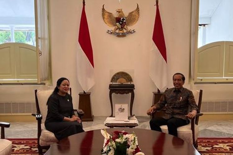 Foto pertemuan Ketua DPR Puan Maharani dan Presiden Joko Widodo bertemu di Istana Kepresidenan, Jumat (24/3/2023) siang 