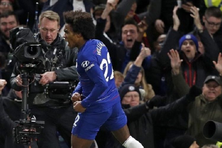 Willian tampak begitu emosional saat merayakan golnya pada pertandingan Chelsea vs Newcastle United dalam lanjutan Liga Inggris di Stadion Stamford Bridge, 12 Januari 2019. 