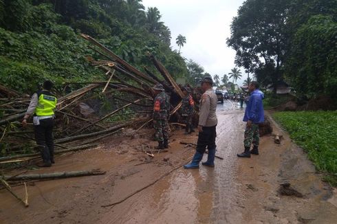 Sempat Tertutup Longsor, Akses Jalan Manado-Tomohon Kembali Normal