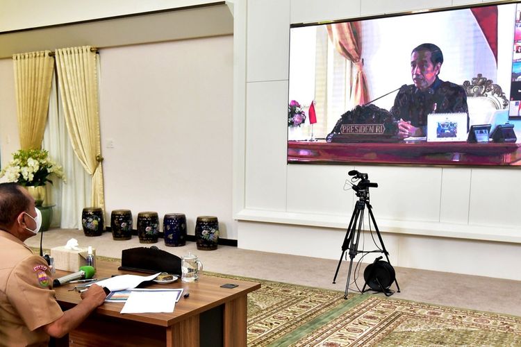 Rapat terbatas terkait Covid-19 dan pemulihan ekonomi bersama Presiden Joko Widodo diikuti gubernur se-Indonesia, Selasa (1/9/2020)