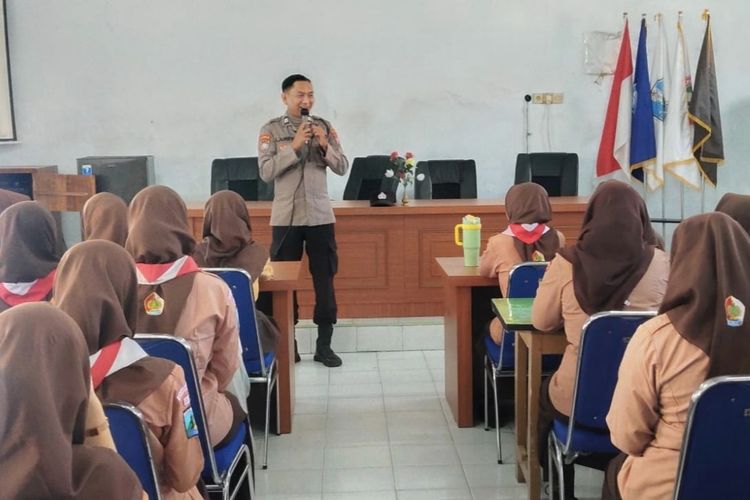 Kasus Asusila pada Remaja Marak di Sampang, Polisi Ingatkan Siswa Waspada Media Sosial