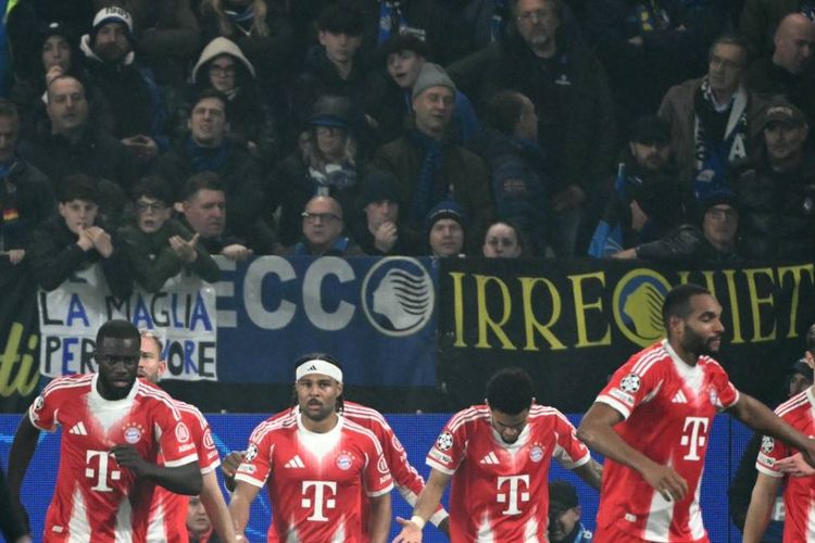momen perayaan gol Josip Stanisic dalam laga 16 besar Liga Champions antara Atalanta vs Bayern Muenchen di Stadion Gewiss di Bergamo, pada 10 Maret 2026. (Foto oleh Alberto PIZZOLI / AFP)