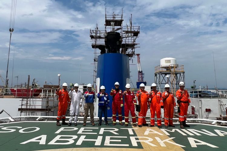 Satuan Kerja Khusus Pelaksana Kegiatan Usaha Hulu Migas (SKK Migas) meninjau proses upgrading dan docking FSO Pertamina Abherka pada Jumat (9/6/2023).