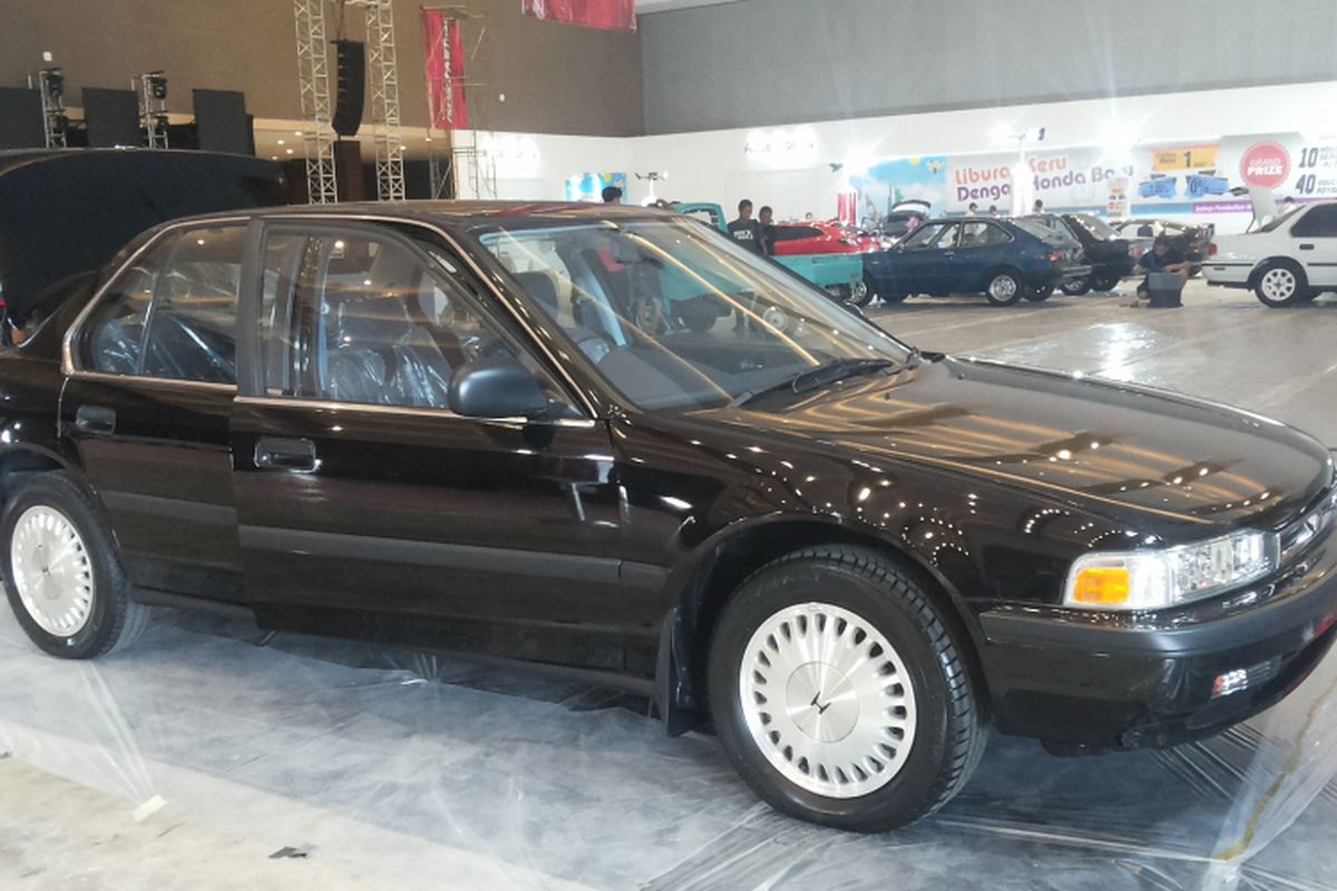 Honda Accord Maestro yang akan dipamerkan dalam gelaran Honda Day 2018 di JIExpo Kemayoran, Jakarta, Minggu (13/5/2018). Mobil ini diketahui hanya jadi pajangan di rumah sejak 27 tahun terakhir.