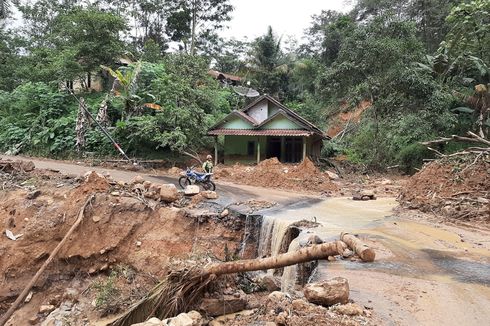 Banjir Bandang di Lebak Dipicu Luapan Sungai Ciberang