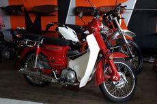 Honda Super Cub Asli Mahal, Versi 