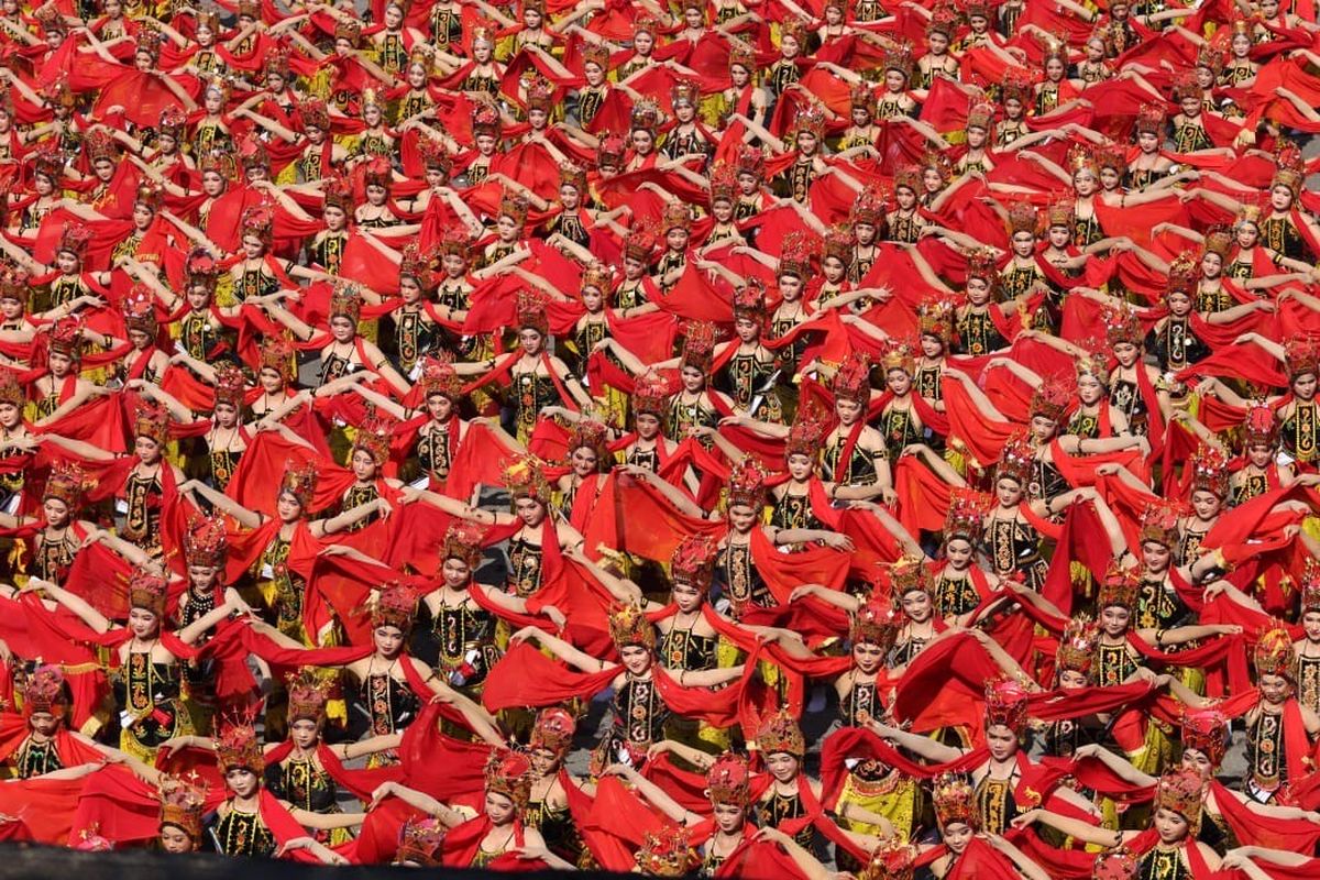 Pagelaran kolosal Gandrung Sewu 2024.