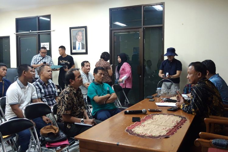 Sejumlah korban kerusuhan 22 Mei 2019 yang kendaraannya dibakar massa melapor ke Komnas HAM, Menteng, Jakarta Pusat, Jumat (31/5/2019)