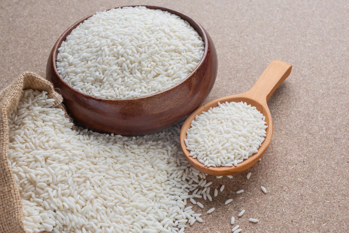 Ilustrasi beras, menyimpan beras. 