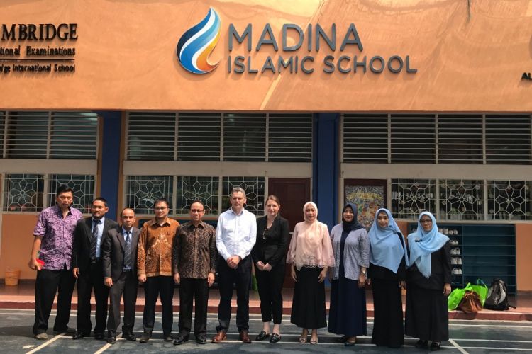 Riyanto Sofyan, Founder Madina Islamic School saat menerima kunjungan petinggi Cambridge International ke Indonesia, Jumat (26/10/2018).