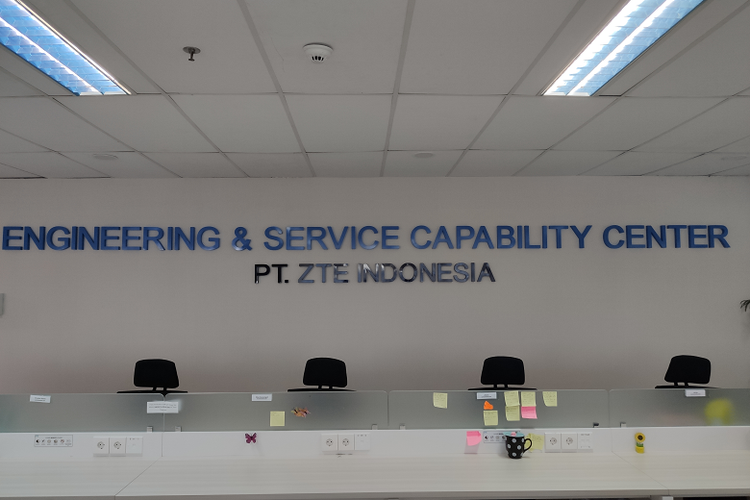 ZTE Engineering and Service Capability Training Center yang berlokasi di kantor ZTE Indonesia 