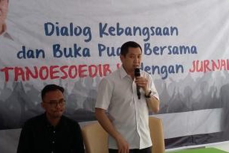 Ketua Umum Perindo Hary Tanoesoedibjo, saat menjadi narasumber dalam dialog kebangsaan di Kawasan Cikini, Jakarta Pusat, Rabu (15/7/2015).