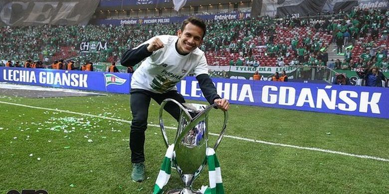 Lechia Gdansk Juara Piala Polandia Egy Maulana Vikri Ikut Merayakan Halaman All Kompas Com