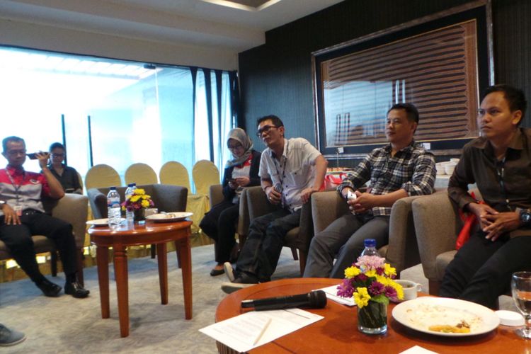 JNE Loyalty Card (JLC) Member Gathering di Hotel Sintesa Peninsula, Manado, Sulawesi Utara, Rabu (27/9/2017). Pertemuan ini diselenggarakan di tujuh kota di Indonesia untuk menemukan antara anggota JLC yang merupakan pemilik toko online dengan JNE. 