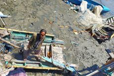 Kisah Pilu Nelayan Sanusi, 3 Tahun Hidup di Perahu yang Kini Hancur Berkeping-keping Dihantam Badai