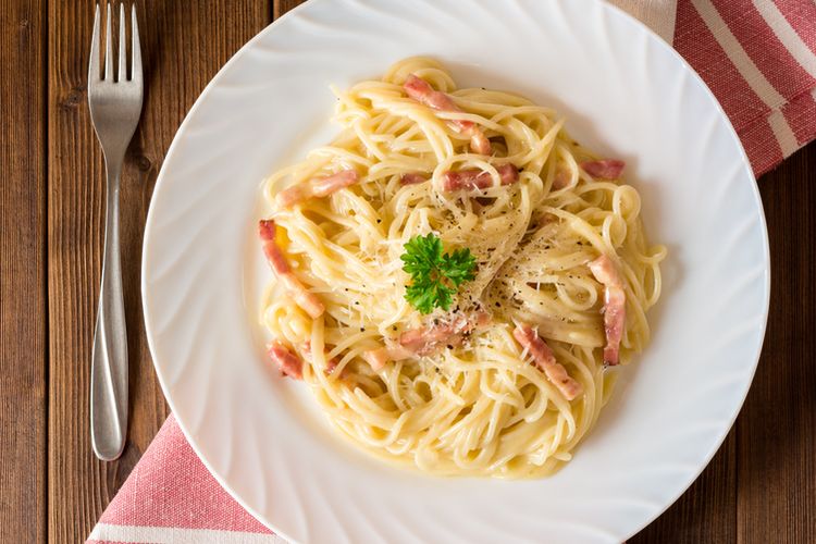 Ilustrasi spaghetti carbonara.