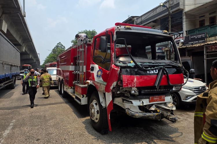 Penyebab Kecelakaan Beruntun di Cakung Jaktim, Truk Damkar Tabrak 5 Kendaraan karena Kurang Konsentrasi