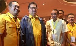 Ketum Golkar Bekali Ratusan Caleg Terpilih dari Partainya