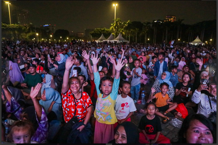 Warga Jakarta antusias menghadiri puncak perayaan HUT DKI Jakarta ke-497 di Monas, Jakarta, pada Juni 2024 lalu.