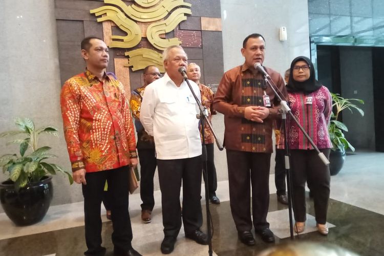 Pimpinan Komisi Pemberantasan Korupsi (KPK) Firli Bahuri melakukan kunjungan ke Kementerian Pekerjaan Umum dan Perumahan Rakyat (PUPR), Jumat (31/1/2020).