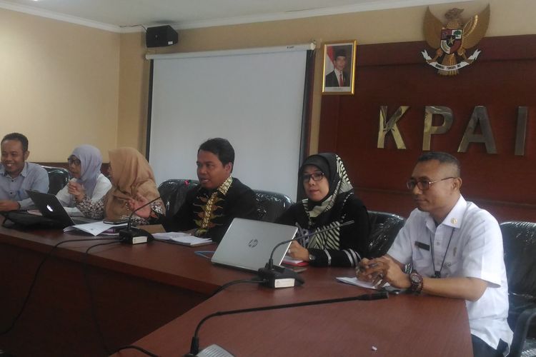 KPAI menggelar konferensi pers terkait keterlibatan anak dalam aksi massa di kantor KPAI, Jakarta Pusat, Senin (27/5/2019). 
