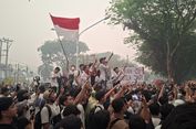 Massa di Palangka Raya Demo 4,5 Jam di Tengah Kabut Asap, Kecewa Tak Ditemui Gubernur