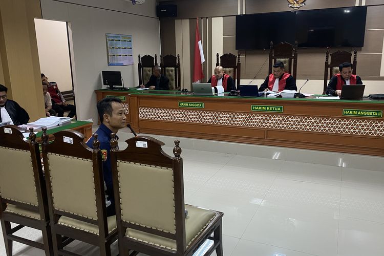 Sidang Pembunuhan Satu Keluarga di Indramayu, Inafis Hanya Temukan Sidik Jari Terdakwa